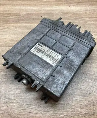 Renault Laguna I Engine control unit/module ECU 7700105952 0281001766