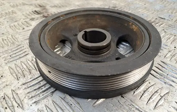 Toyota Corolla Verso AR10 Crankshaft pulley 134080R011