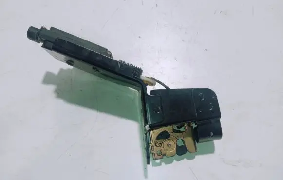 Citroen C5 Tailgate window lock/catch/latch 