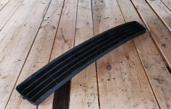 Audi A4 S4 B5 8D Front bumper lower grill 8D0807683