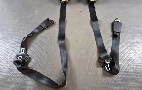 Peugeot 208 II Front seatbelt 98208525XX 98208526XX
