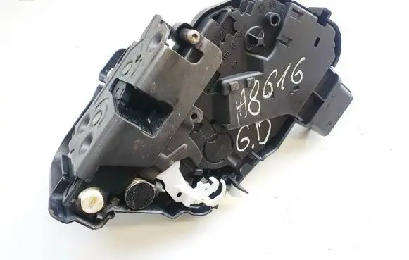 Volvo S80 Rear door lock 31253921 986922-106