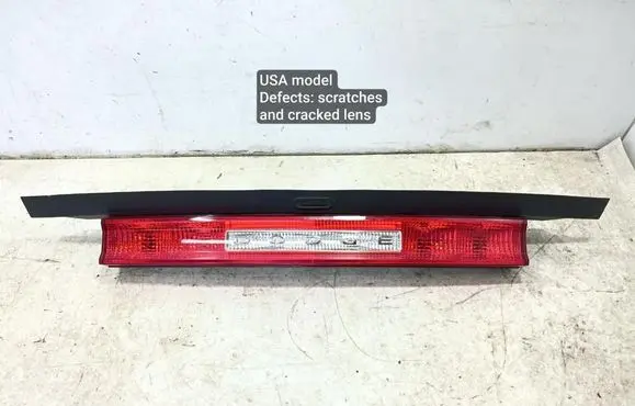 Dodge Challenger Tailgate rear/tail lights 89WXP572