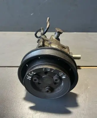 Audi A4 S4 B5 8D Power steering pump 8D0145155L