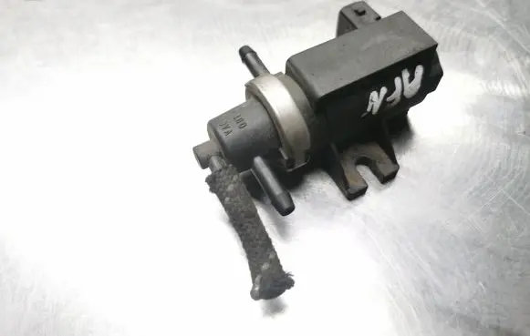 Audi A4 S4 B5 8D Turbo solenoid valve 1H0906627 72190320