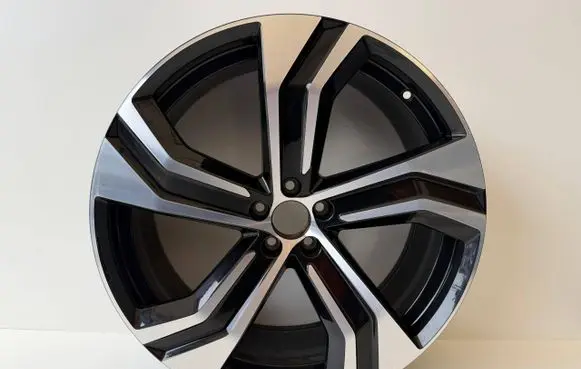 Volvo XC90 R22 alloy rim 32209412