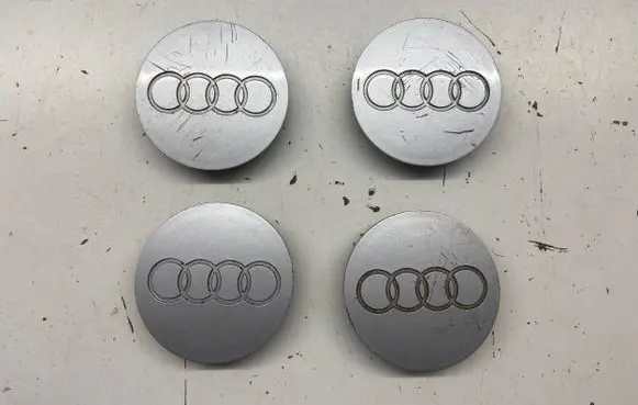 Audi A4 S4 B5 8D Original wheel cap 8a060117b