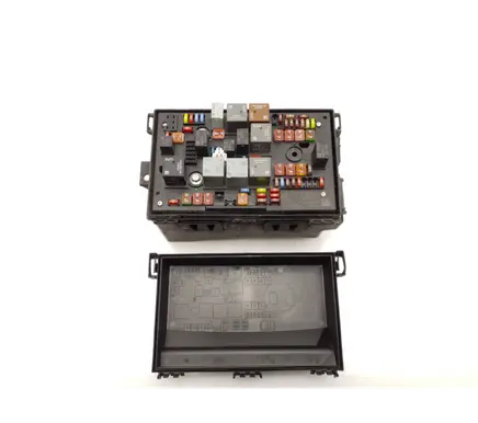 Opel Zafira C Fuse box set 13368645 1110132AB