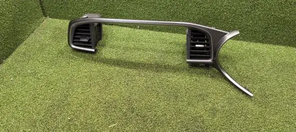 KIA Ceed Dash center air vent grill 97410J7AA0 84740J7AA0 84740J7AA00