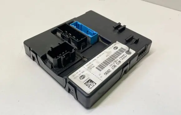Audi A6 S6 C6 4F Light module LCM 4F0907289G 5DK00876224 4F0910289G
