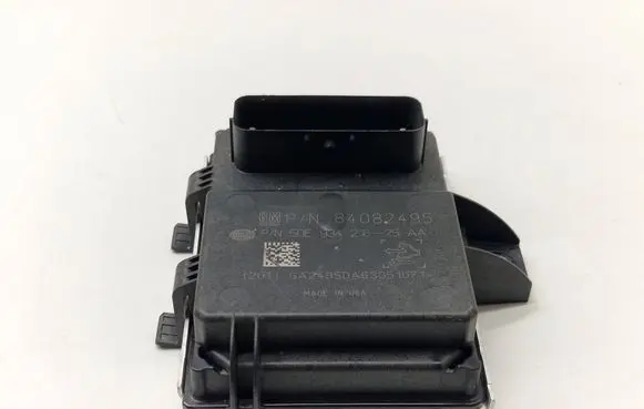 Buick Encore I Fuel injection pump control unit/module 84082495