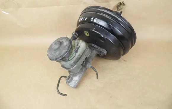 Honda HR-V Brake booster
