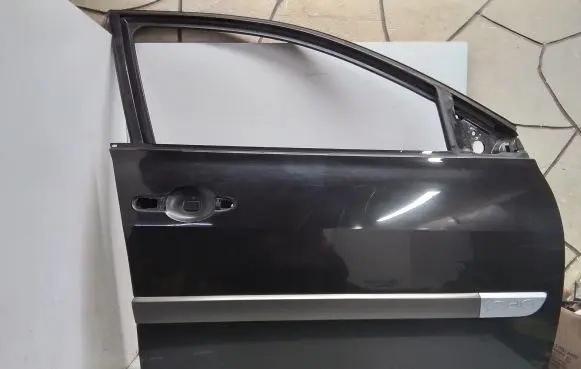 Renault Megane II Front door