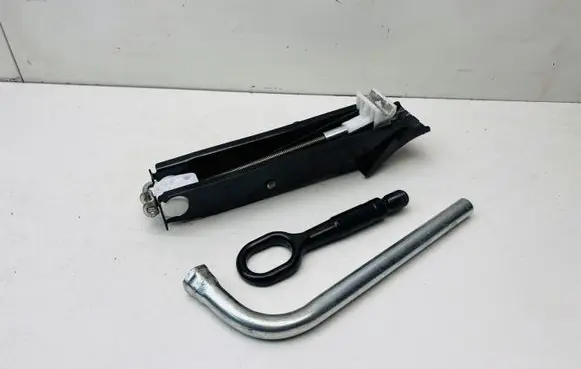 Audi A1 Tool set 6R0011031B
