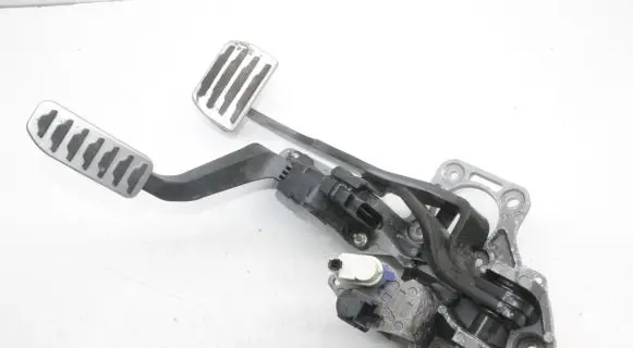 Land Rover Range Rover Evoque L538 Pedal assembly 