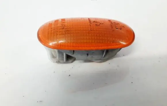 Mitsubishi Colt Front fender indicator light 1132216