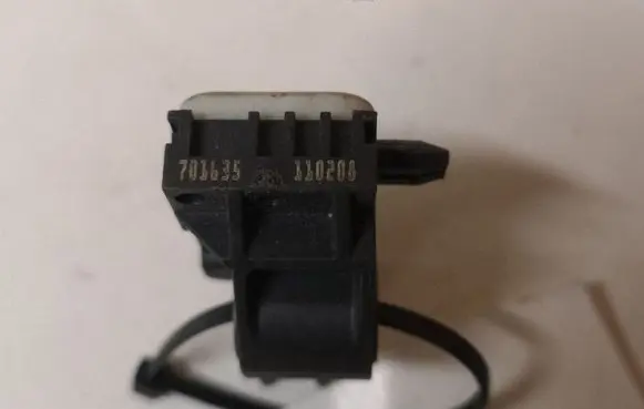 Volvo V70 Airbag deployment crash/impact sensor 31264395 701635110208