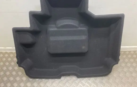 Volvo XC60 Spare wheel section trim 32205302