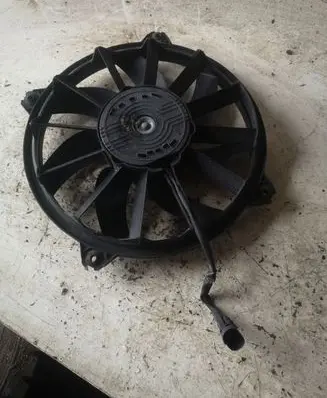 Peugeot 3008 I Electric radiator cooling fan 1049874716T