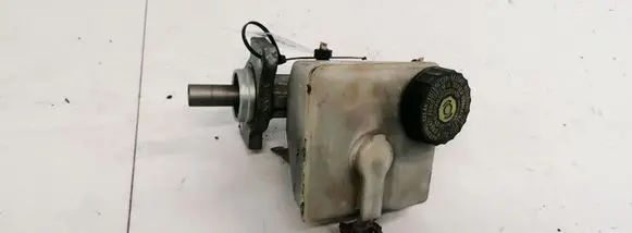 Master brake cylinder