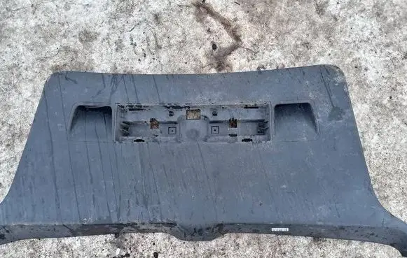 Volkswagen Touran I Other trunk/boot trim element 1T0867601E