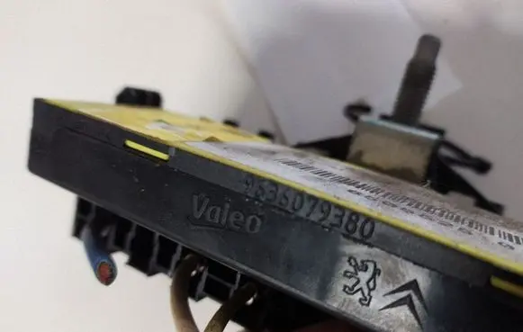 Citroen C5 Fuse module 9636079380