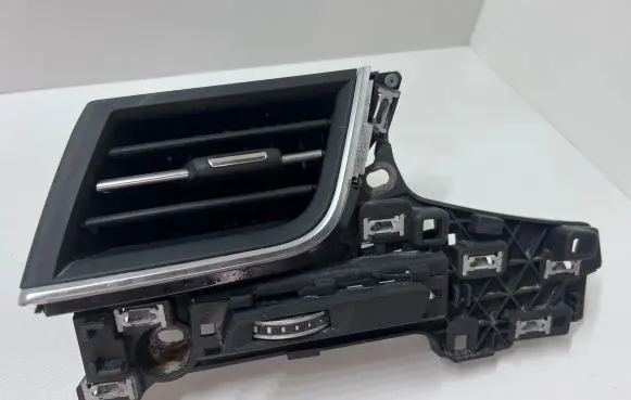 Audi Q7 4M Dashboard side air vent grill/cover trim 4M1820901AP 0995900002