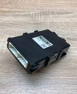 Toyota Avensis T270 Other control units/modules 8969005010 1028500050