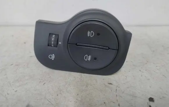 KIA Rio Light switch