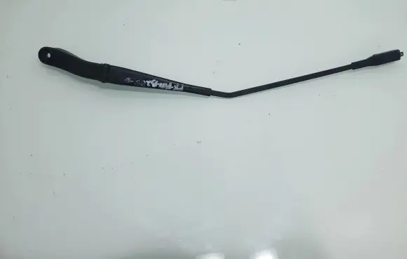 Mercedes-Benz B W245 Front wiper blade arm A1698200140