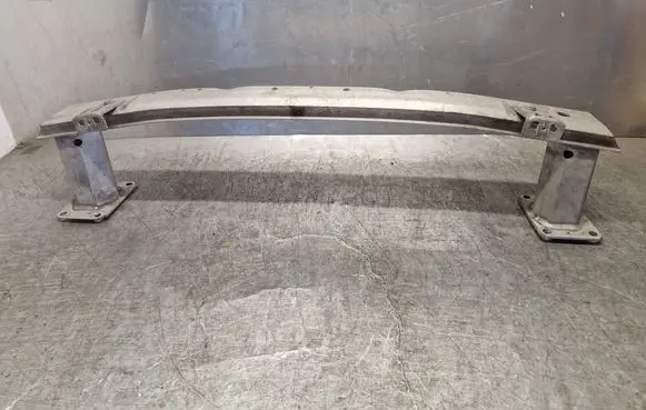 Peugeot 3008 II Front bumper cross member 560663