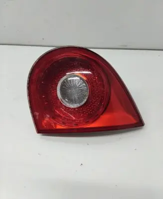 Tailgate rear/tail lights