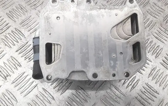 Engine oil radiator