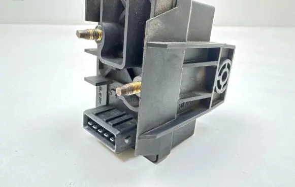 Peugeot 406 Glow plug pre-heat relay 9625203680 735072