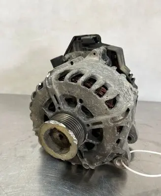 Peugeot 2008 I Generator/alternator 9807995580