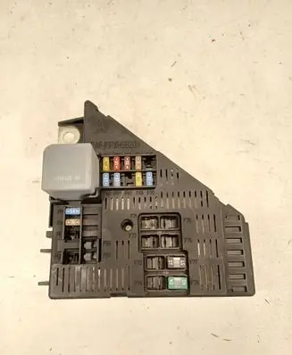 Volvo XC90 Fuse module 31473571 31453252