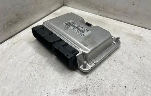 Audi A6 S6 C5 4B Engine control unit/module 038906012AB