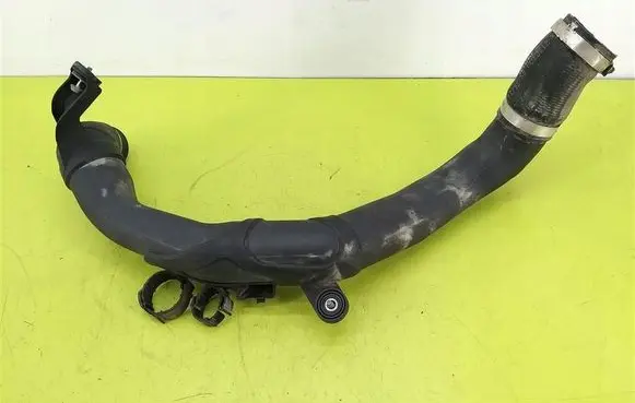 Skoda Fabia Mk2 (5J) Intercooler hose/pipe 6R0145770H