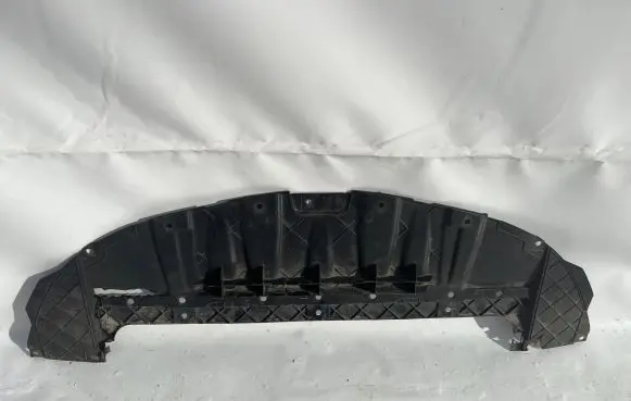 Alfa Romeo Giulietta Front bumper skid plate/under tray 50541144