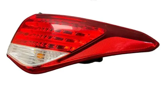 Hyundai i40 Rear/tail lights 924023Z3