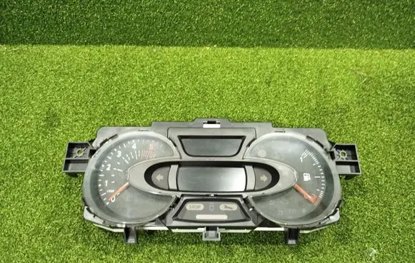 Renault Trafic III (X82) Speedometer (instrument cluster) 248106832R VPFRRF10849SE L0SE028166