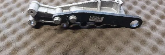 Other engine bay part