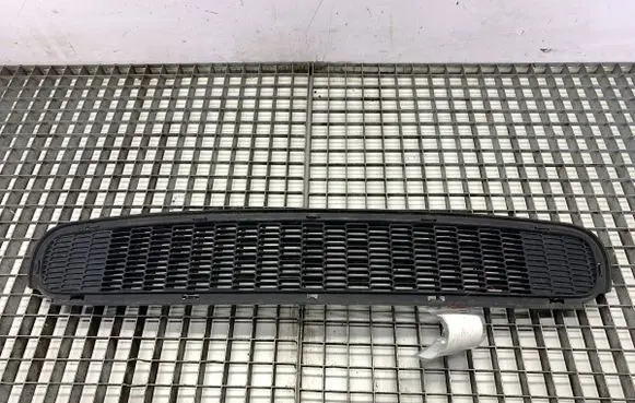 Mini One - Cooper Coupe R56 Front bumper lower grill 2751285