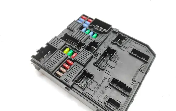 Renault Talisman BSM Control unit 284B63349R 2856232550 5CM211F02