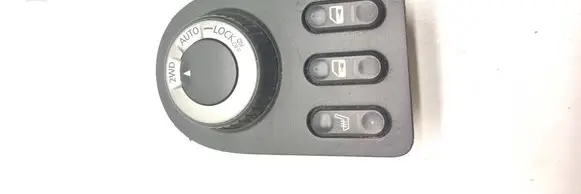 Nissan Qashqai Differential lock switch P13750a77400