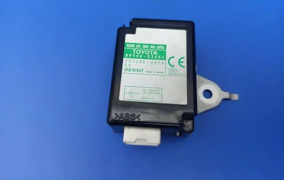 Lexus IS 220D-250-350 Door central lock control unit/module 8974053051 2513003870