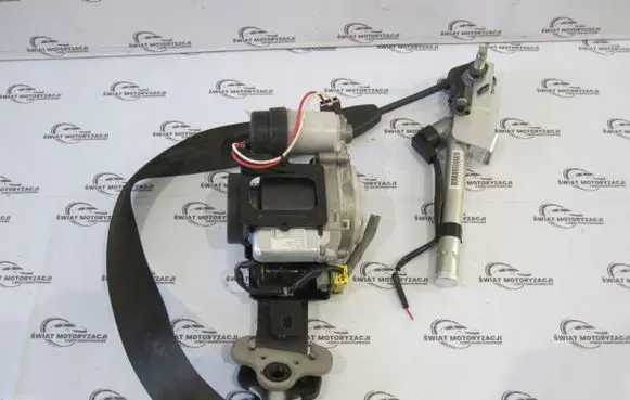 Honda CR-V Front seatbelt
