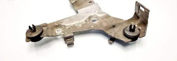 Volvo S80 Air filter cleaner box bracket assembly 9142978