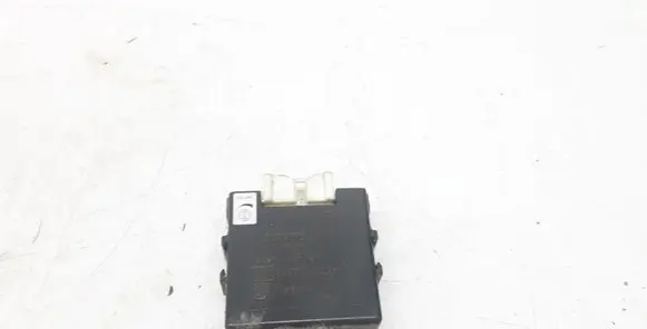Toyota Avensis Verso Parking PDC control unit/module 1881002260