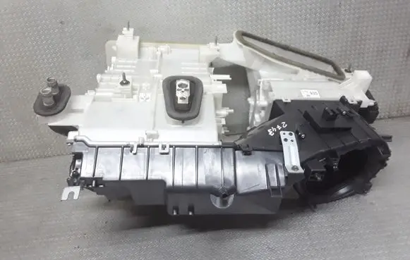 Suzuki Swift I Interior heater climate box assembly 